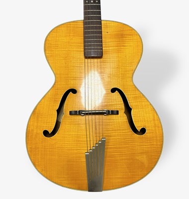 Lot 43 - 1962 HOFNER SENATOR - BLONDE.
