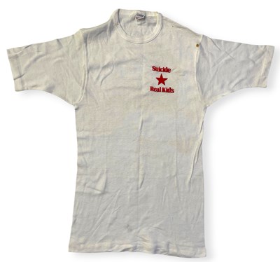 Lot 393 - T-SHIRTS - ORIGINAL SUICIDE / REAL KIDS - RED STAR PROMO T-SHIRT.