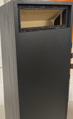 Lot 25 - ARCAM ALPHA 8 SEPARATES & REGA ELA FLOORSTANDING SPEAKERS.