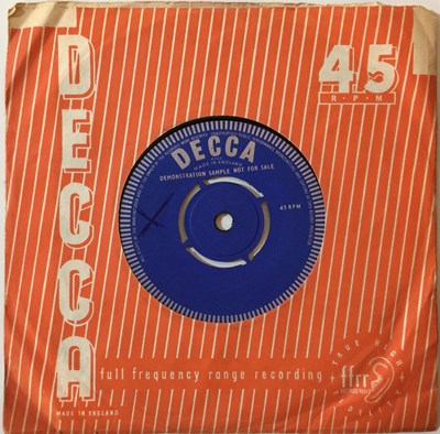 Lot 142 - THE ROLLING STONES - (I CAN'T GET NO) SATISFACTION/TUAWCPM - UK 7" TEST PRESSING (FOR EXPORT)