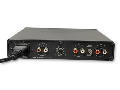 Lot 30 - CAMBRIDGE AUDIO ALVA DUO MM/MC PREAMPLIFIER.