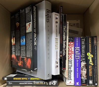 Lot 133 - THE BEATLES / ROLLING STONES - BOOKS AND MAGAZINE COLLECTION.