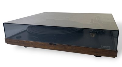 Lot 40 - REGA PLANAR 2 TURNTABLE.