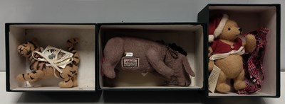 Lot 24 - R. JOHN WRIGHT WINNIE THE POOH 'POCKET' DOLL PACK
