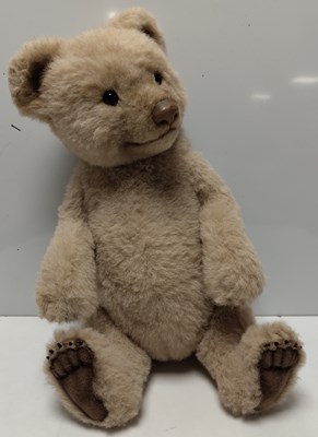Lot 36 - R. JOHN WRIGHT FIONA ARTIST'S PRESS LIMITED EDITION BEAR