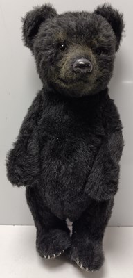 Lot 37 - R. JOHN WRIGHT 'DUNCAN' ARTIST'S PRESS LIMITED EDITION BEAR