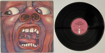 Lot 323 - KIND CRIMSON - IN THE COURT OF THE CRIMSON KING LP (ILPS-9111 - SOLID PINK A2/B3)