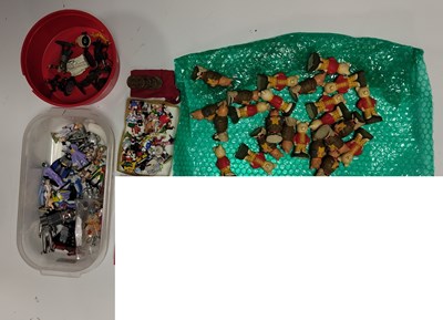 Lot 384 - COLLECTION OF MINIATURE FIGURINES.