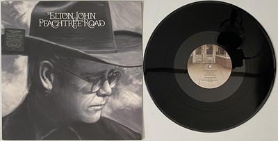 Lot 91 - ELTON JOHN - PEACHTREE ROAD LP (9872301 - UK ORIGINAL PRESSING)