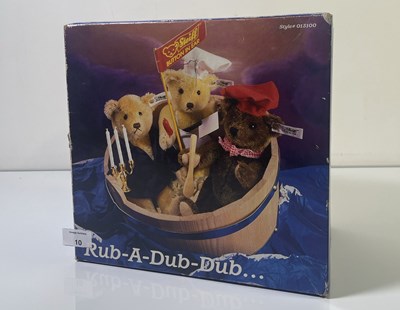 Lot 10 - RUB-A-DUB-DUB TEDDYBEAR SET - 013100