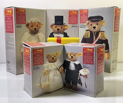 Lot 36 - MARGARET WOODBURY STRONG MUSEUM BEAR PACK