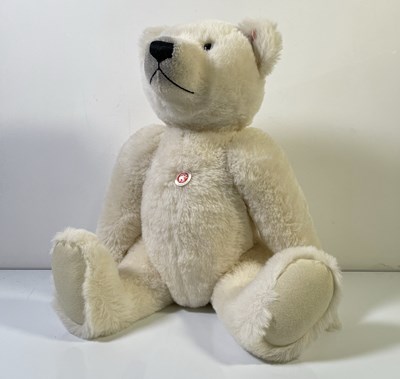 Lot 60 - STEIFF POLAR BEAR TEDDY BEAR - 036514