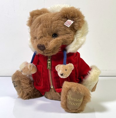 Lot 66 - HARRODS ANNUAL CHRISTMAS BEAR 2007 BENJAMIN - 662751