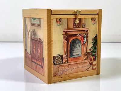 Lot 93 - SANTA IN THE BOX - 038419
