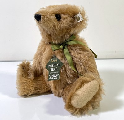 Lot 133 - HARRODS MUSICAL BEAR - 650369
