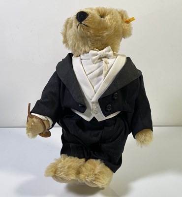 Lot 113 - RALPH LAUREN MARTINI TUXEDO BEAR - 650598