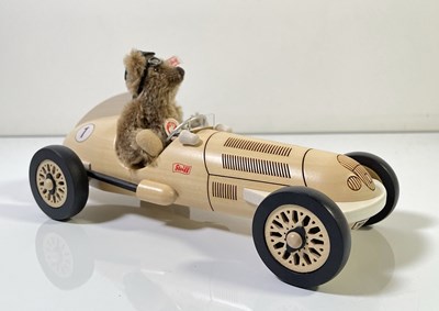 Lot 119 - TEDDY BEAR WITH HISTORIC SILVER ARROW CAR - 038358