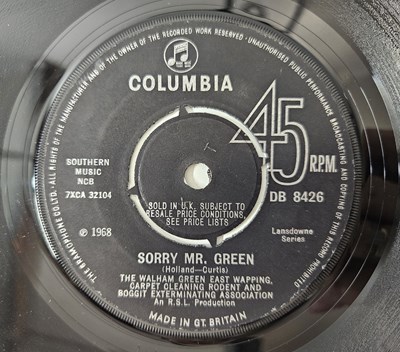 Lot 39 - THE WALHAM GREEN EAST WAPPING... - SORRY MR. GREEN 7" (ORIGINAL UK COPY - COLUMBIA DB 8426)