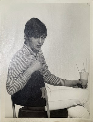 Lot 81 - 50+ ORIGINAL MALE POPSTAR PROMO AND PRESS PHOTOS.