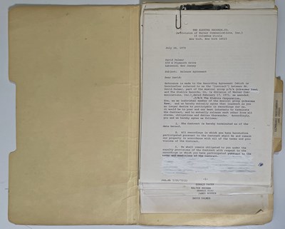 Lot 406 - STEELY DAN - CONTRACTS AND DOCUMENTS INC FULL BAND SIGNED PAGE.