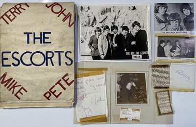 Lot 237 - 1960S AUTOGRAPH COLLECTION INC THE ESCORTS / WALKER BROTHERS.