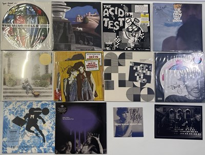 Lot 264 - INDIE / POP SIGNED LPS.