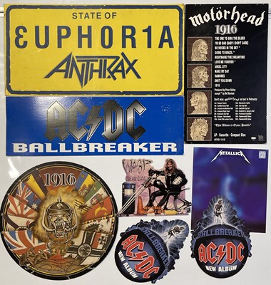 Lot 182 - ROCK / METAL SHOP DISPLAYS.