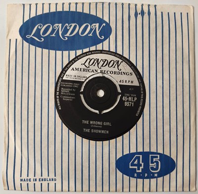 Lot 207 - THE SHOWMEN - THE WRONG GIRL 7" (45-HLP 9571)