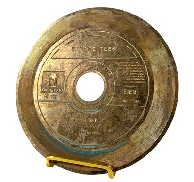 Lot 270B - THE BEATLES - ORIGINAL FRENCH ODEON PRESENTATION DISC FOR 'HEY JUDE'.