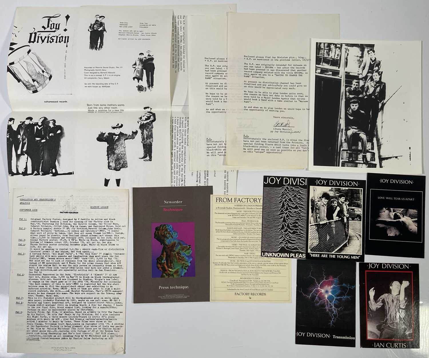 Lot 398 - JOY DIVISION - AN ORIGINAL 'IDEAL FOR LIVING' PRESS KIT.