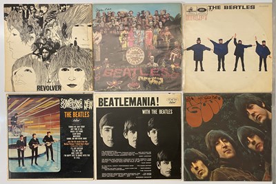 Lot 922 - MIXED BEATLES LPS - UK / CANADA ORIGINALS/EARLY PRESSINGS - LP PACK