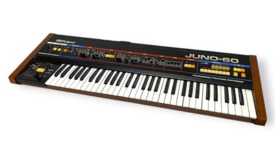 Lot 23 - ROLAND JUNO 60 SYNTHESIZER.