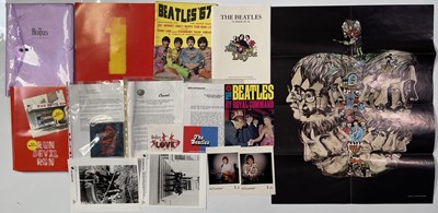 Lot 130 - BEATLES MEMORABILIA INC RUN DEVIL RUN PRESS PACK / APPLE TREE FANCLUB ISSUED POSTER.