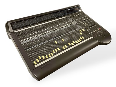 Lot 44 - MACKIE D8B 72-CHANNEL DIGITAL MIXING DESK & MORE.