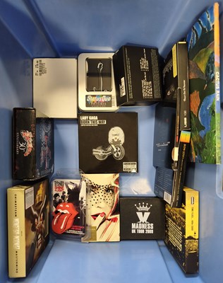 Lot 90 - ROCK AND POP CD AND USB COLLECTION