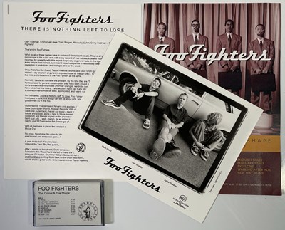 Lot 75 - FOO FIGHTERS - RARE ROSWELL RECORDS PROMO CASSETTE OF THE COLOUR AND THE SHAPE