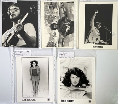 Lot 284 - 1970S/80S STARS - SIGNED PHOTO COLLECTION INC DONOVAN.