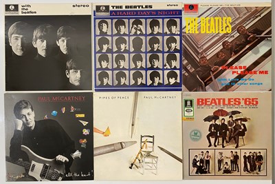 Lot 823 - THE BEATLES LPS & 7" SINGLES PACK W/ RED PARLOPHONE, GERMAN ODEON + MORE