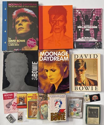 Lot 92 - MUSIC MEMORABILIA INC DAVID BOWIE BOOKS / BILL GRAHAM POSTCARDS.