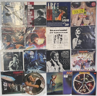 Lot 300 - SIGNED LP / RECORDS INC MIKE OLDFIELD.