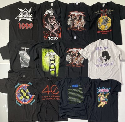 Lot 130 - METALLICA - METALLICA CLUB CLOTHING COLLECTION.