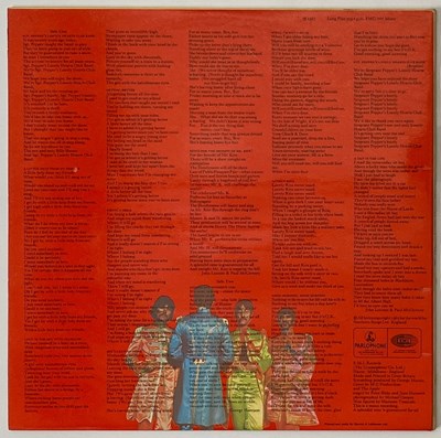 Lot 33 - THE BEATLES - SGT PEPPERS LONELY HEARTS CLUB BAND LP (STOCK UK COPY - PMC 7027)