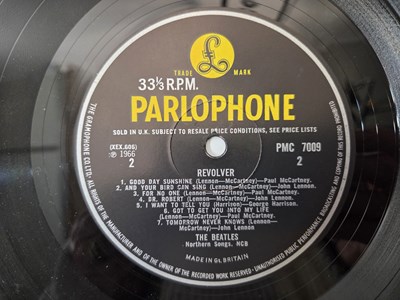 Lot 32 - THE BEATLES - REVOLVER LP (ORIGINAL WITHDRAWN 606-1 MIX COPY - PMC 7009)