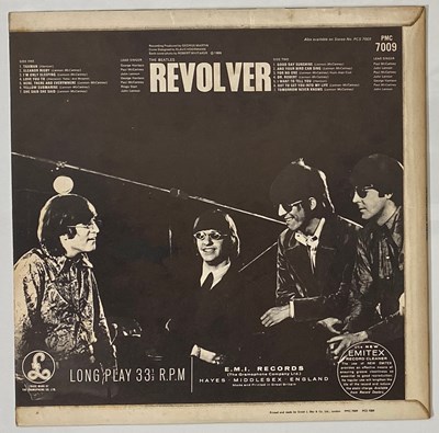 Lot 32 - THE BEATLES - REVOLVER LP (ORIGINAL WITHDRAWN 606-1 MIX COPY - PMC 7009)