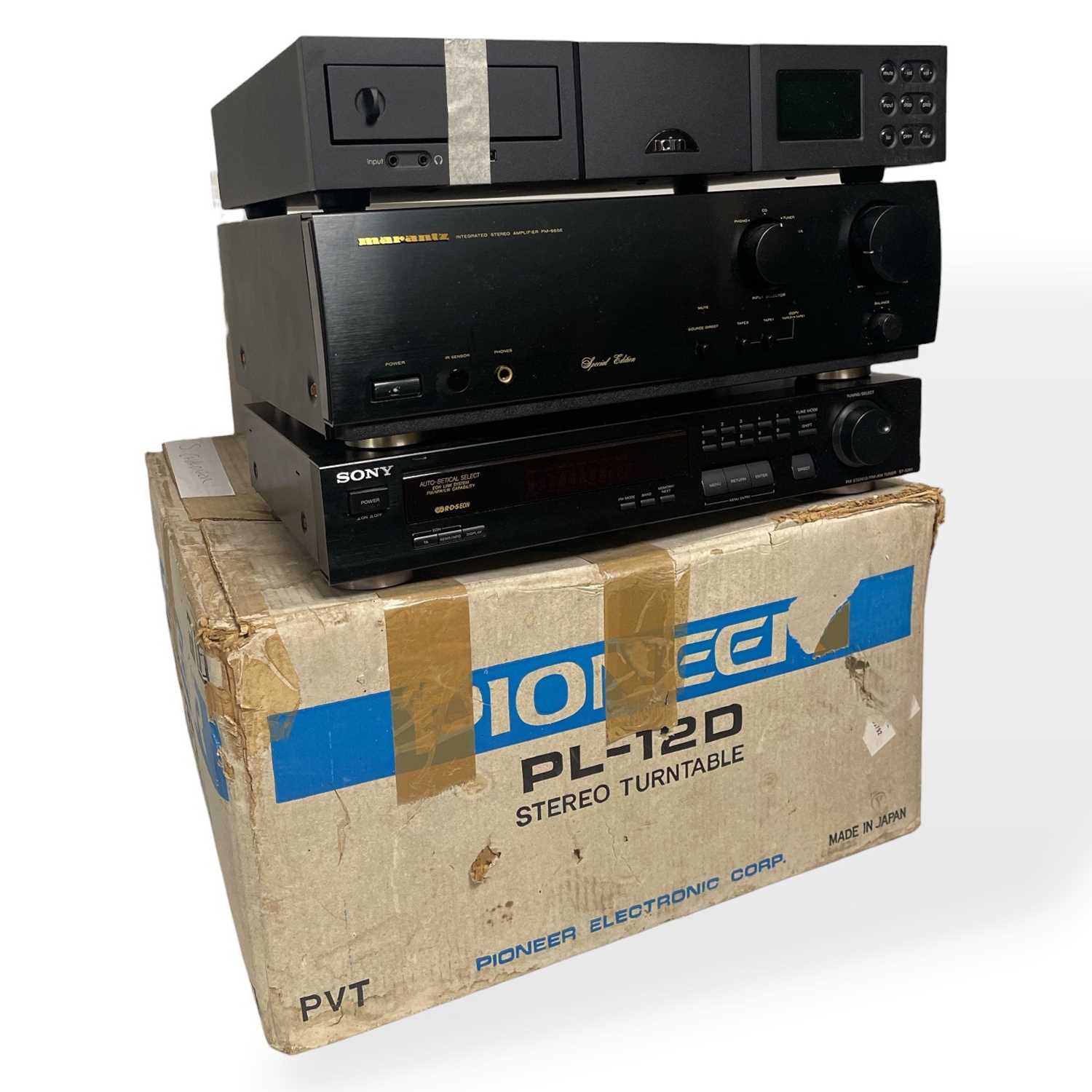 Lot 27 - AUDIO EQUIPMENT INC NAIM / PIONEER / MARANTZ.