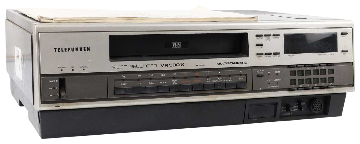 Lot 7 - TELEFUNKEN VR530X MULTISTANDARD VIDEO PLAYER WITH MANUAL