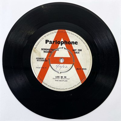 Lot 34 - THE BEATLES - LOVE ME DO 7" - ORIGINAL UK DEMO 'MCARTNEY' COPY (PARLOPHONE 45-R 4949)