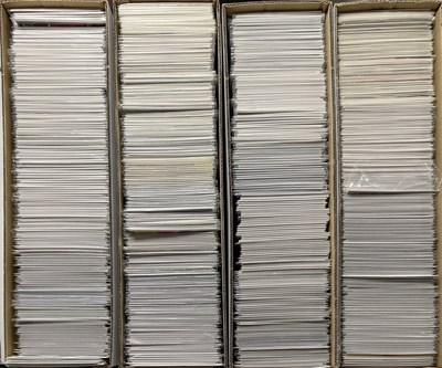Lot 88 - APPROX 800 DC & BATMAN RELATED COMICS.