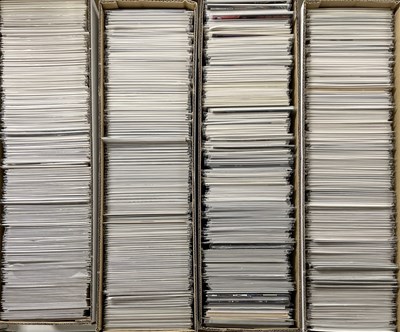 Lot 89 - APPROX 800 DC & BATMAN RELATED COMICS.