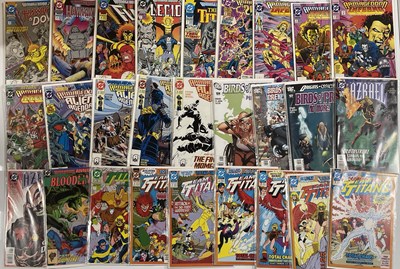 Lot 94 - MIXED MARVEL AND DC COMICS, BOOKS AND MAGAZINES COLLECTION